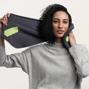 Trtl Travel Pillow in Gray